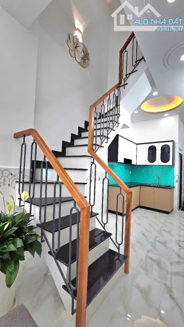 Bán nhà mặt tiền Đường số 20 cạnh Lê Văn quới, 38m2, chỉ 2 tỷ xx - 5