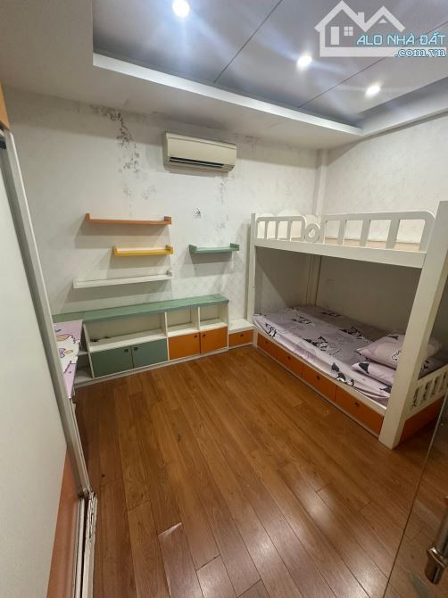 ĐỖ QUANG-CẦU GIẤY-PHÂN LÔ Ô TÔ TRÁNH-VỊ TRÍ VIP-5 TẦNG-VĂN PHÒNG CÔNG TY - GIÁ 21.5 TỶ - 5