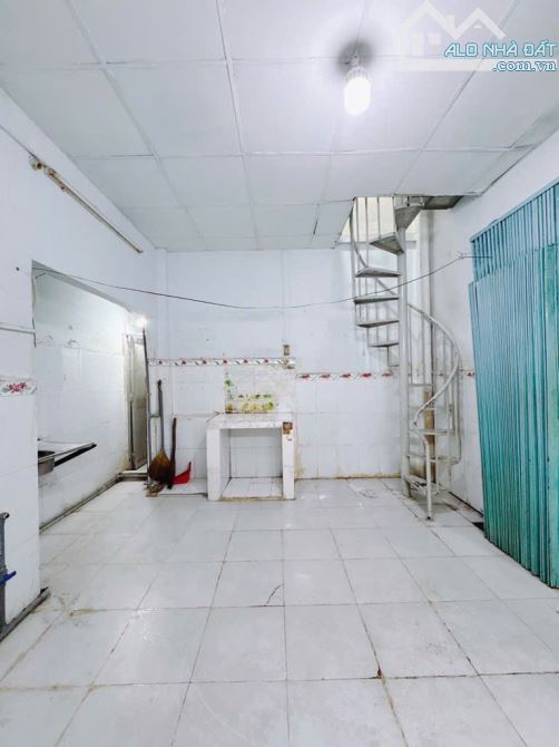NHÀ 3 TẦNG TẠI ĐOÀN VĂN BƠ F16 Q4 - TƯƠNG LAI QUI HOẠCH RA MẶT TIỀN - 5