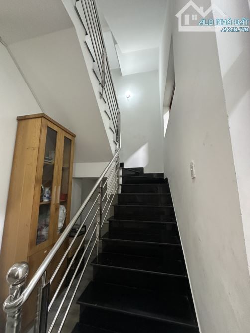 BÁN BIỆT THỰ-144M2-1 TRỆT- 2 LẦU-6 PHÒNG NGỦ-5WC-NGAY CHỢ VẢI PHÚ THỌ HÒA - 5