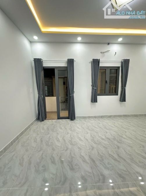 P8. TÂN BÌNH- NHÀ MỚI 26 M2, 2 TẦNG- HẺM 4M THÔNG - 5