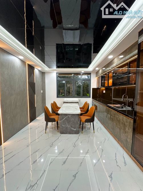 Bán nhà riêng mặt tiền đường Phan Đăng Lưu - Ngã Ba Sở Gà, có chỗ đậu xe hơi, giá 2 tỷ 6 - 5