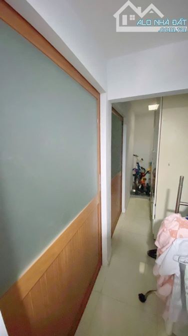 KẸT VỐN BÁN GẤP NHÀ C1 TRỆT 1 LỬNG KIÊN CỐ DT 4x16 HẺM 2 XE Ô TÔ TRÁNH DT 4X16 CHỈ 4,550 T - 5