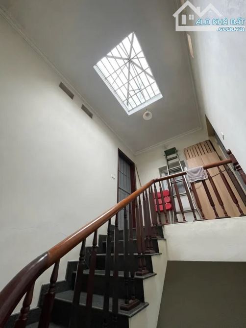 Bán nhà Mễ Trì Thượng, dân xây, ngõ ba gác, gần ô tô,  50/52m², 5 tầng - 5