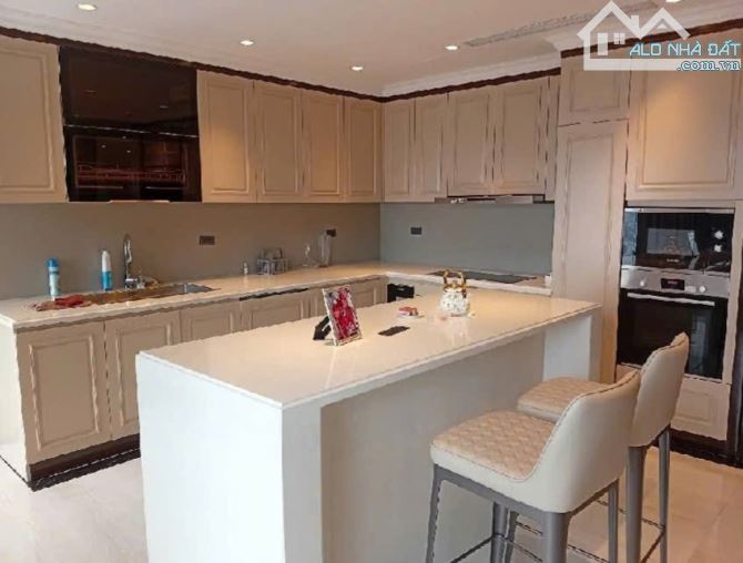 Hiếm! Bán căn Penhouse Cầu Giấy, DT 320 m2, thông tầng trên cao tuyệt đẹp! - 5