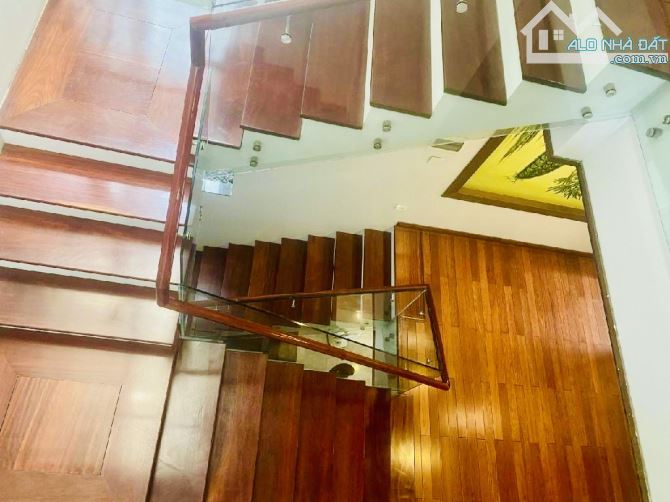 ⛔⛔⛔ Bán GẤP!! BIỆT THỰ SÂN VƯỜN PHỐ VIP NGUYỄN SƠN 👉👉 183Tr/m2 (TL) - Ô Tô - 5