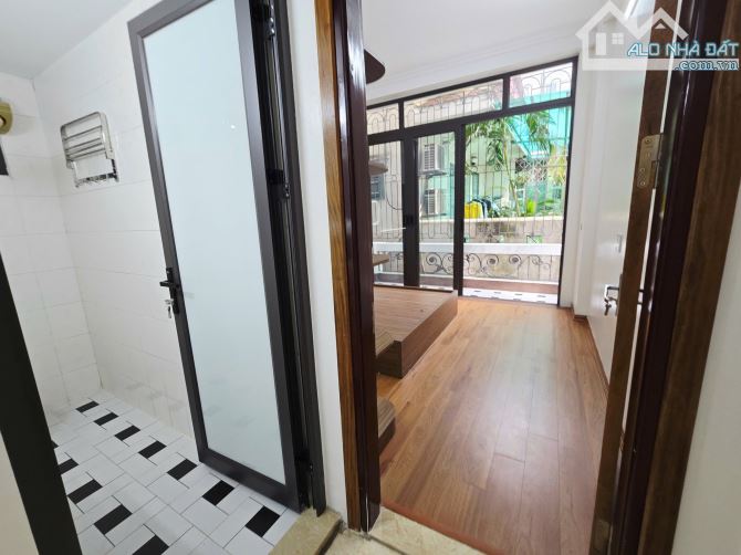 NHÀ ĐẸP MẶT NGÕ KIM GIANG-HẠ ĐÌNH -THANH XUÂN-OTO 10M-FULL ĐỒ SANG SỊN-4 TẦNG-40M-9 TỶ - 6