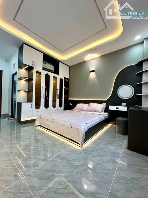SIÊU PHẨM NHÀ 5 TẦNG – HẺM VIP 8M THẠNH LỘC 37, Q12 – KHU NHÀ ĐẲNG CẤP – 62M² - CHỈ 6.8 TỶ - 6