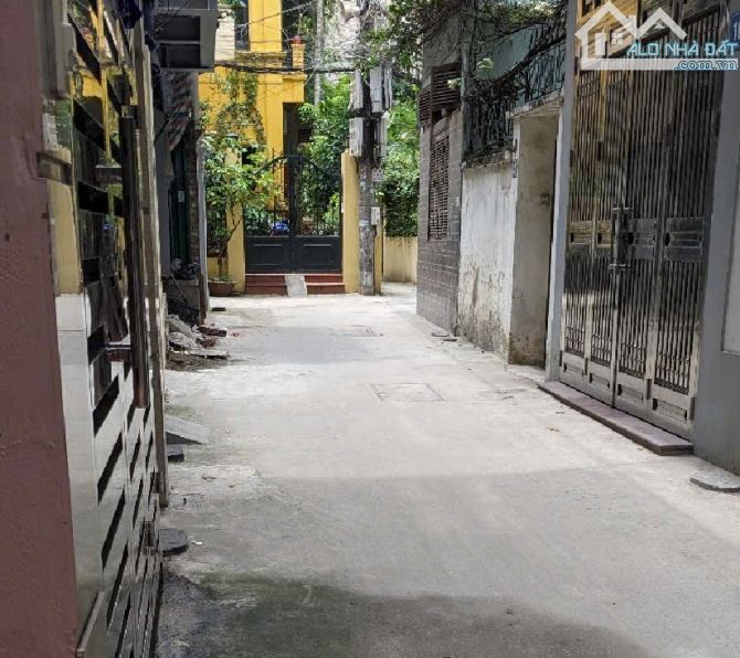 Bán nhanh nhà Cầu Giấy, ô tô tránh đỗ cổng, ngõ riêng, giá chỉ 8.5 tỷ - 6