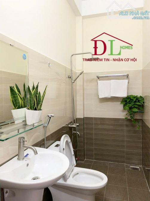 Bán nhà Đà Lạt, mặt tiền đường Tô Hiến Thành, 59,5m2, 4 tầng, 4 PN, giá 8,5 tỷ #4811 - 5