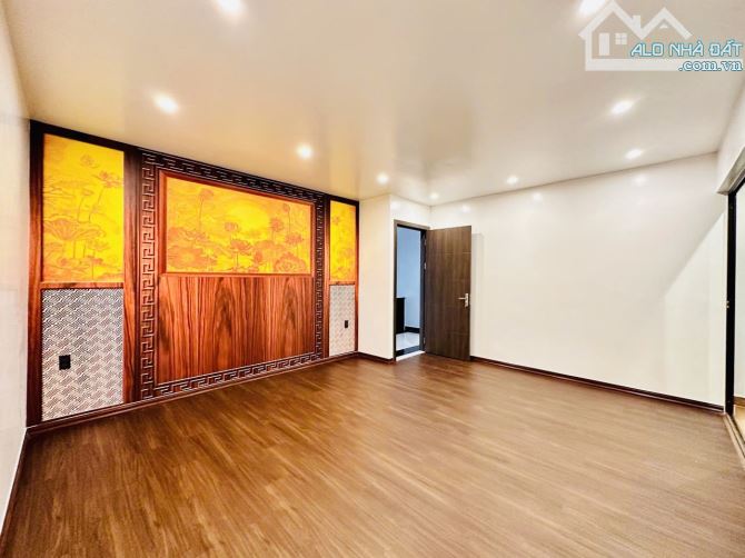 Bán Nhà Lô Góc 4 Tầng Chùa Hàng Lê Chân 52m giá chỉ 4,99 tỷ - 6