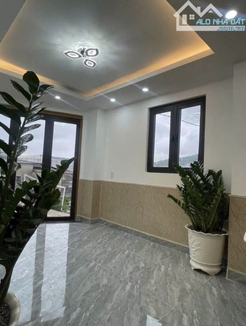 Nhà phố 2 tầng ngang lớn 9mx13M,gara xe hơi,full nội thất cao cấp,PHÚ THUẬN QUẬN 7,12 tỷ - 6