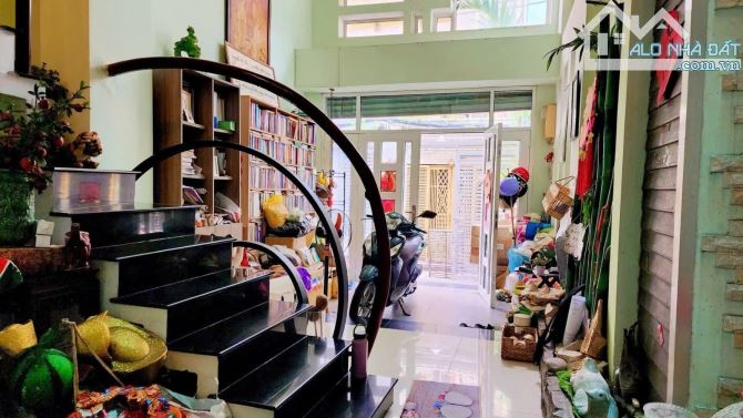 Hơn 9T - Cư xá Đô Thành Quận 3, sau căn mặt tiền DT 55m2 5 tầng mới. - 6