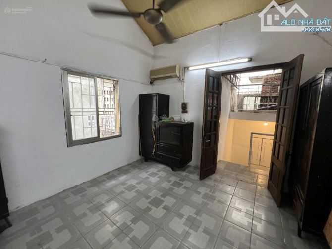 CHO THUÊ NHÀ NGUYÊN CĂN PHỐ ĐẠI LA, DIỆN TÍCH 35M X 2 TẦNG, 2 NGỦ, KINH DOANH, GIÁ 8 TRIỆU - 6