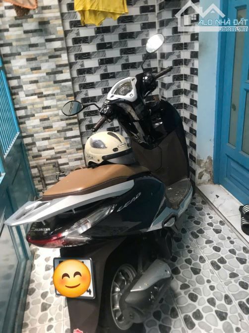 NHÀ MẶT TIỀN ĐƯỜNG SỐ CÁCH XE HƠI  TÂN VĨNH CÓ VÀI BƯỚC  90 TRIỆU M2 DT 4 x 12.6 m ..Q4 - 6