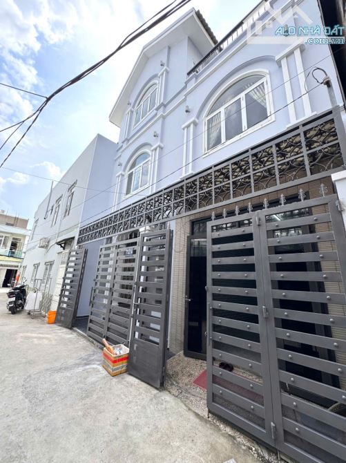 Cho thuê nhà 3 lầu Đào Tông Nguyên, Nhà Bè, DT 8 x12,5m. Giá 15 triệu/ tháng - 6