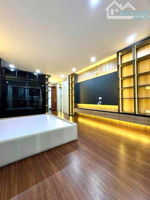 Bán Nhà Phân Lô Hưng Thịnh – 45m² – 6 Tầng Thang Máy – View Sông Hồ Điều Hòa – Giá 12.X Tỷ - 6