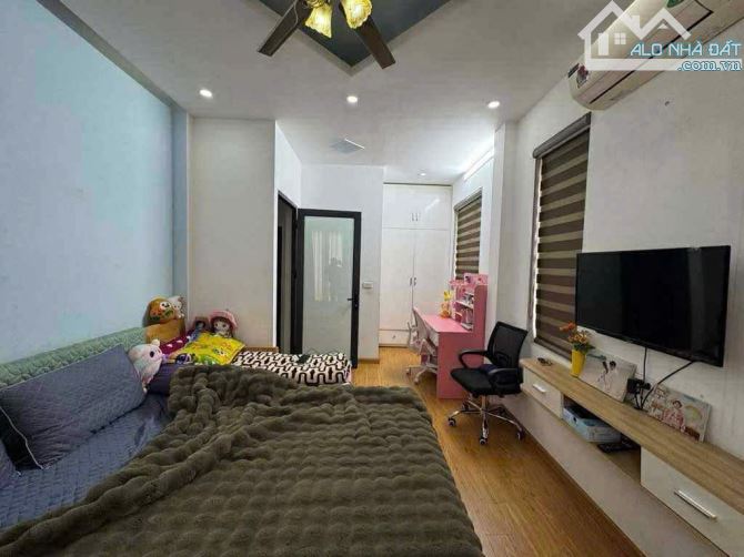 Sở hữu nhà căn góc đầu phố Lụa - Vạn Phúc chỉ với 8 - 6