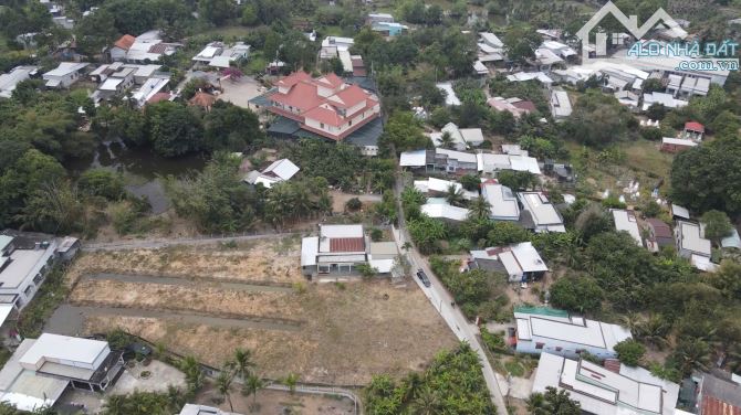 HƠN 3600M2 ĐẤT CÓ THỔ CƯ ĐƯỜNG Ô TÔ GẦN LỘ NHỰA PHÚ TỰ - 6