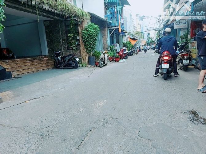 😍VŨ TÙNG, P2 BÌNH THẠNH GIÁP PHÚ NHUẬN, 81M2, NGANG ĐẸP GẦN 5M, 2 TẦNG, Ô TÔ 10M - 6