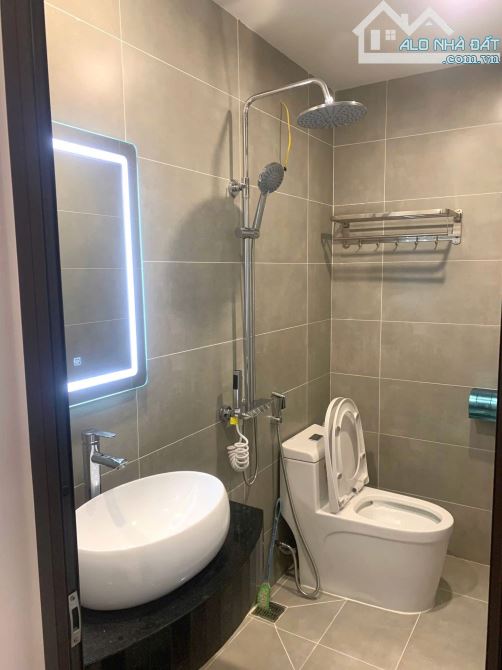 bán nhà cổ nhuế 48m2 - mặt tiền 4 - 4 tầng - giá 9.5 tỷ - Nhà dân xây, đã full nội thất - 7