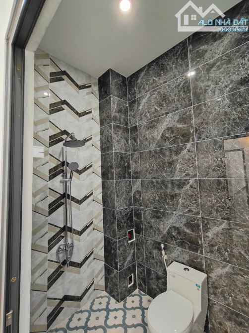 🗣️NHÀ MỚI HOÀN THIỆN Thuộc ấp Mỹ Lợi xã Mỹ Phong . HƯỚNG ĐÔNG NAM _Diện tích 5 x 19 chủ q - 7