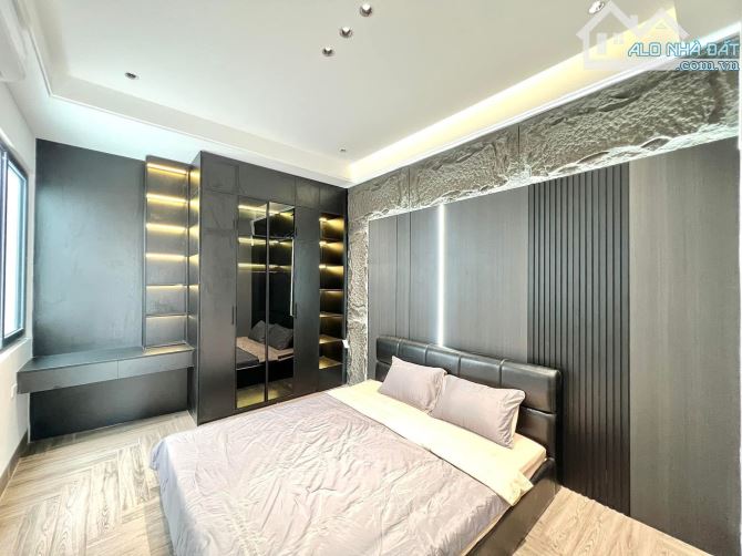 NHÀ ĐẸP 3 TẦNG KIỆT TRẦN CAO VÂN SÁT BÃI ĐẬU OTO - 7