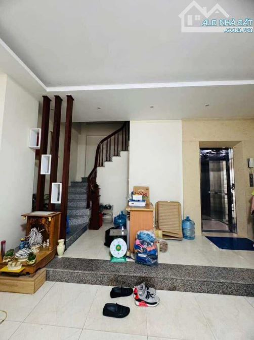 NHÀ 7 TẦNG DÂN XÂY- THANG MÁY - PHÂN LÔ VIP- PHỐ ÔTÔ-FULL NỘI THẤT VIP - KINH DOANH - 7