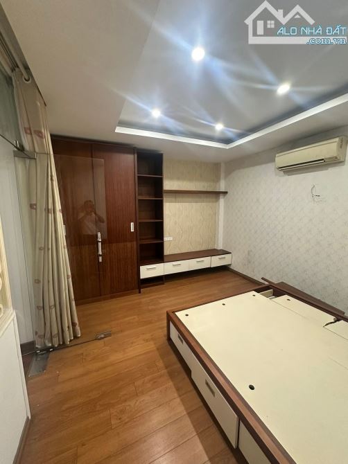 ĐỖ QUANG-CẦU GIẤY-PHÂN LÔ Ô TÔ TRÁNH-VỊ TRÍ VIP-5 TẦNG-VĂN PHÒNG CÔNG TY - GIÁ 21.5 TỶ - 7