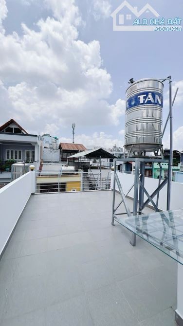 Mặt tiền đường số - 4 tầng - xe hơi đỗ cửa - Ngang 4 dài 8 - Quận 4. - 7