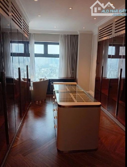 Hiếm! Bán căn Penhouse Cầu Giấy, DT 320 m2, thông tầng trên cao tuyệt đẹp! - 7
