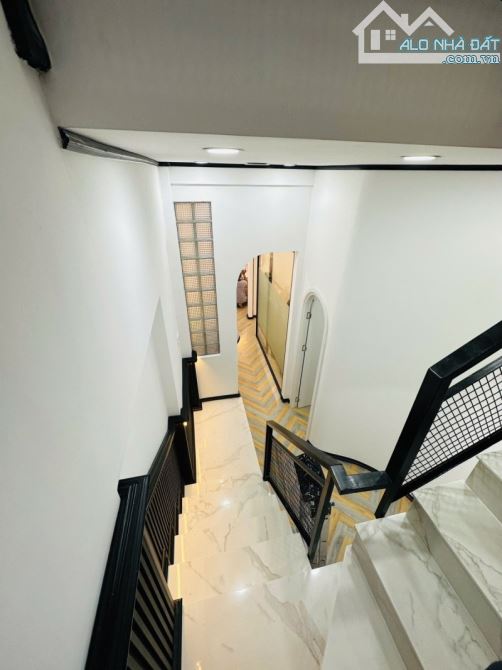 BÁN NHÀ 2 TẦNG – HẺM Ô TÔ – GẦN MẶT TIỀN – LÊ VĂN SỸ – 45M2 – P.11 PHÚ NHUẬN – 10.5 TỶ - 7