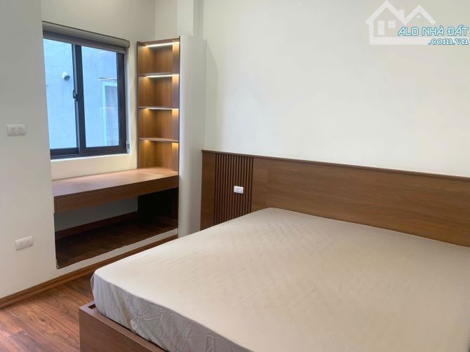 bán nhà cổ nhuế 48m2 - mặt tiền 4 - 4 tầng - giá 9.5 tỷ - Nhà dân xây, đã full nội thất - 8