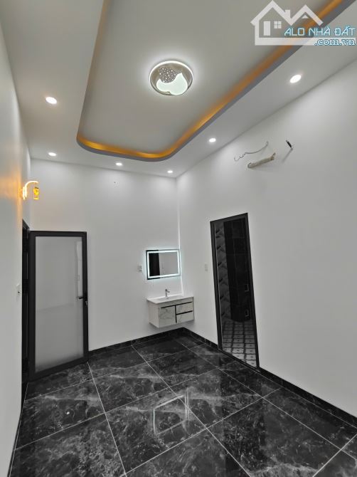 🗣️NHÀ MỚI HOÀN THIỆN Thuộc ấp Mỹ Lợi xã Mỹ Phong . HƯỚNG ĐÔNG NAM _Diện tích 5 x 19 chủ q - 8