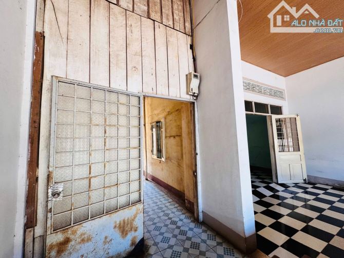 BÁN ĐẤT TẶNG NHÀ MẶT TIỀN ĐƯỜNG Y NUÊ P. EATAM - Loctran - 8