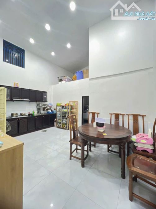 Bán nhà lô nhì Nguyễn Bình, Nhà Bè, Dt 4,2 x13m,1 lầu. Giá 4,39 tỷ - 8