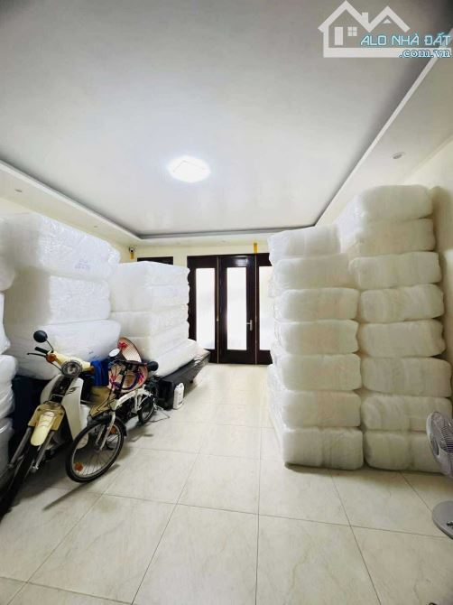 NHÀ 7 TẦNG DÂN XÂY- THANG MÁY - PHÂN LÔ VIP- PHỐ ÔTÔ-FULL NỘI THẤT VIP - KINH DOANH - 8