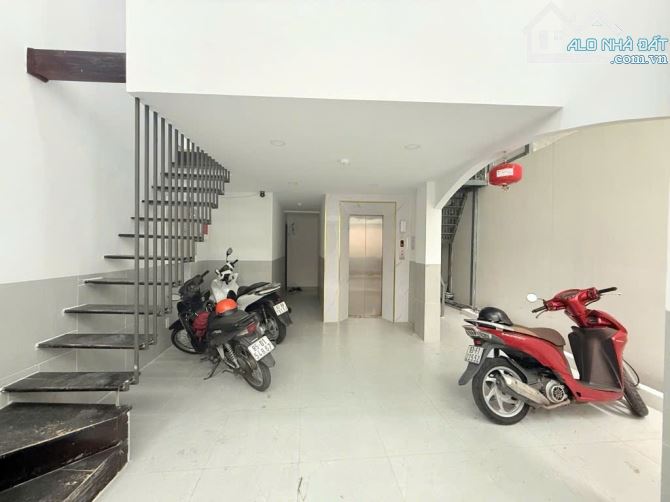 Bán CHDV 16PN khép kín khu út tịch - HOÀNG VIỆT P4 -Q.TÂN BÌNH 1. DT :89m2 - 8
