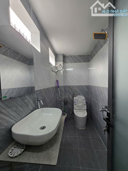 Chính Chủ Nhà 105/ Lê Lợi, (gần đường Viba núi lớn), P.Vũng Tàu, TPHCM. 120m2, 1T1L, 5ty8. - 8