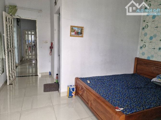 Biệt thự giá rẻ Mặt tiền Q8, 220m2 ngang 10m, sổ riêng hoàn công, ko lộ giới, nhỉnh 16 tỷ - 8