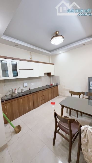 BÁN NHÀ HÀ TRI 3, DT 45M, 4T, MT 3.68M. GIÁ 8.9 TỶ - 8