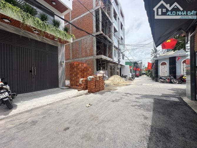 SIÊU PHẨM NHÀ 5 TẦNG – HẺM VIP THÔNG THẠNH XUÂN 25, Q12 – KHU NHÀ ĐẲNG CẤP – 85m² - 7.8 TỶ - 9