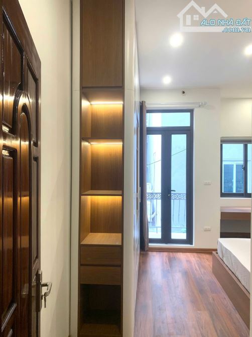 bán nhà cổ nhuế 48m2 - mặt tiền 4 - 4 tầng - giá 9.5 tỷ - Nhà dân xây, đã full nội thất - 9