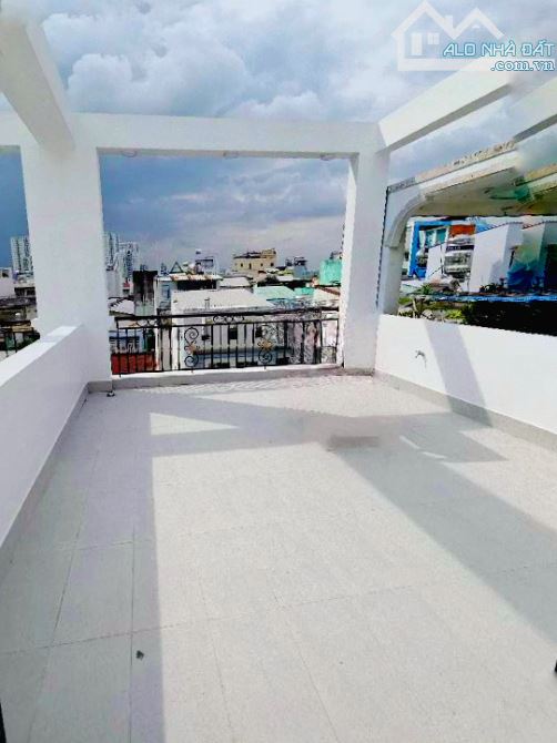 SHR - 6,8 tỷ. Nhà mới full nội thất ở ngay 4 tầng - 4x13m, hẻm 5m, Bình Tiên Q6 - 9