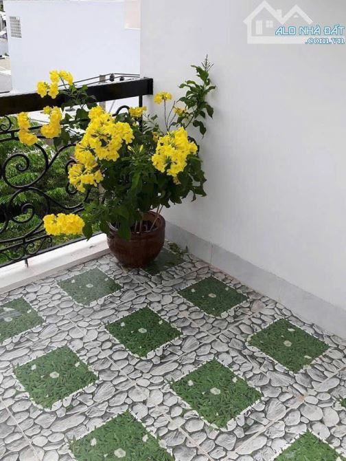 NHÀ 4 TẦNG MẶT TIỀN Đ. CAO XUÂN DỤC- HẢI CHÂU- 5 PN- DT 60M2- CHỈ 8,2 TỶ - 9