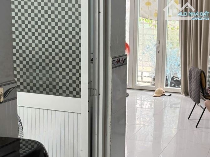 BÁN NHÀ HXH 4M LINH TÂY_THỦ ĐỨC. 84M2_ 5.2TỶ_ GẦN CHỢ THỦ ĐỨC.  + HIỆN TRẠNG nhà 2 tầng tố - 9