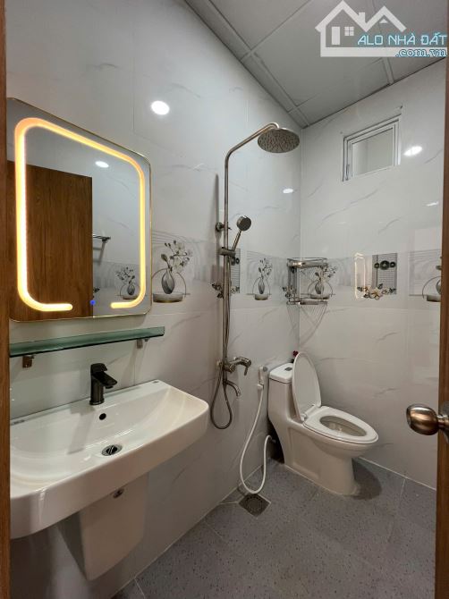 Bán CHDV- 5 Lầu Có Thang Máy – HĐT 50 Triệu/Tháng – Quang Trung, Gò Vấp – Giá chỉ 11 tỷ TL - 9
