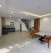 Bán nhà 5 tầng Long Biên, full nội thất xịn sò, ô tô vào nhà, dt 38m2, mt 4,6m, giá 7 tỷ+