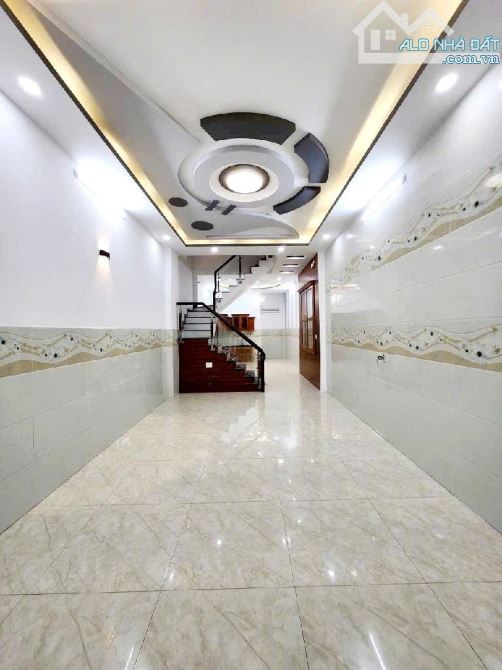 Lê văn Quới Nhà 4 tầng 4 x 20m 4PN 5wc ngay ngã tư 4 Xã 6.6 tỷ