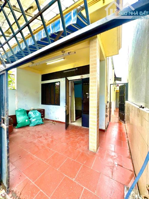 💁‍♂️ Bán nhà C4 cũ 100mv, Công nhận đủ. Hẻm xe hơi 6m, Không QH, LG. Gần chợ Tăng B.
